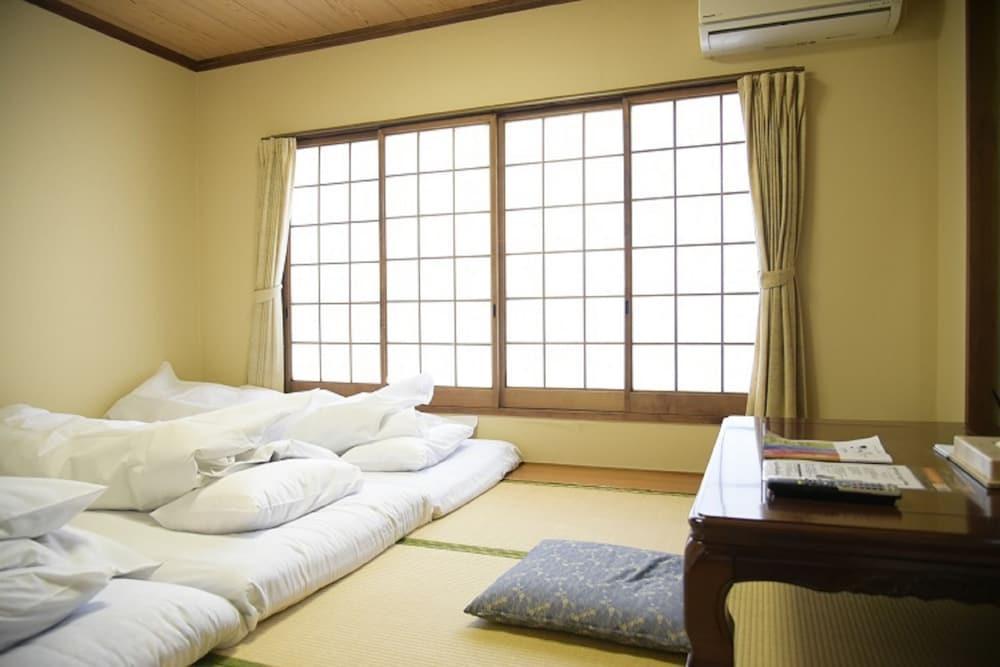 Hotel Arthur Kitahama Base Beppu Bagian luar foto